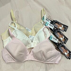 Delicates bra bundle 38A
